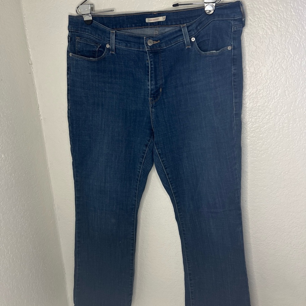 Levis Woman’s Classic Boot Cut Stretch Dark Wash Size 18W - Picture 2 of 10